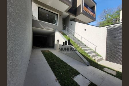 4_photo/94dce15847.bb50c8b7bc154c0c-ATLAS-82b663e7-1b7b-44f9-ac6d-99ddf08c0eb2.jpg de casa à venda com 3 quartos, 157m² em Mercês, Curitiba