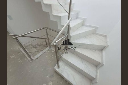 43_photo/94dce15847.bb50c8b7bc154c0c-ATLAS-b5deefb4-db89-46a3-9f48-c1fd1272ad5b.jpg de casa à venda com 3 quartos, 157m² em Mercês, Curitiba