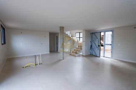 3_photo/94dce158b7.aa4f0d058da7d551-ATLAS-1b88ab94-4bc0-4a08-be35-d4e8d8605f7f.jpg de casa à venda com 3 quartos, 234m² em Mercês, Curitiba