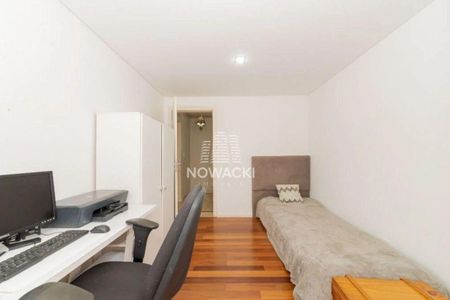 5_photo/94dce159f9.6c5c93e045adfc60-ATLAS-32833985-80a2-45ba-9780-e738b102bcc0.jpg de casa à venda com 3 quartos, 169m² em Vista Alegre, Curitiba