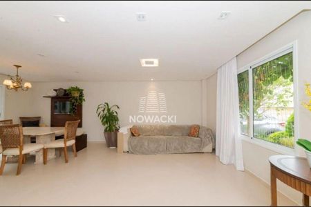 6_photo/94dce159f9.6c5c93e045adfc60-ATLAS-44f2348a-c2fa-4be8-817a-bbaf56277ca2.jpg de casa à venda com 3 quartos, 169m² em Vista Alegre, Curitiba