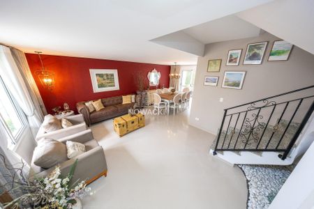 3_photo/94dce159f9.6c5c93e045adfc60-ATLAS-751d5335-e9bf-41a9-ad58-595025a628ba.jpg de casa à venda com 4 quartos, 169m² em Vista Alegre, Curitiba