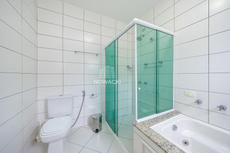 23_photo/94dce159f9.6c5c93e045adfc60-ATLAS-c296b4ff-537d-40d5-b4d8-526ec1b91cbe.jpg de casa à venda com 4 quartos, 169m² em Vista Alegre, Curitiba