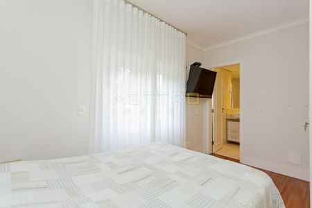 29_photo/94dce159f9.91b9b517b7ad47ef-ATLAS-2cc605cc-d772-49e8-9a7e-ac97287c92d9.jpg de casa à venda com 3 quartos, 205m² em Vista Alegre, Curitiba