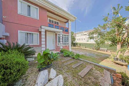 5_photo/94dce15a01.adbb37f92a381176-ATLAS-3fc376b4-4bca-4e0f-871e-fa036a867de8.jpg de casa à venda com 4 quartos, 209m² em Vista Alegre, Curitiba