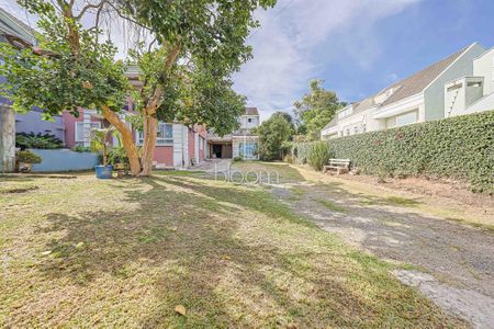 2_photo/94dce15a01.adbb37f92a381176-ATLAS-a0bc2f43-e237-481a-9371-cec7f23be3d6.jpg de casa à venda com 4 quartos, 209m² em Vista Alegre, Curitiba