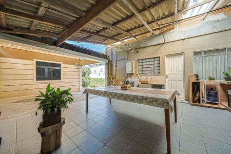 50_photo/94dce15a01.adbb37f92a381176-ATLAS-e8f6ceaa-ddd0-4bea-a106-c70e1d701bdd.jpg de casa à venda com 4 quartos, 209m² em Vista Alegre, Curitiba