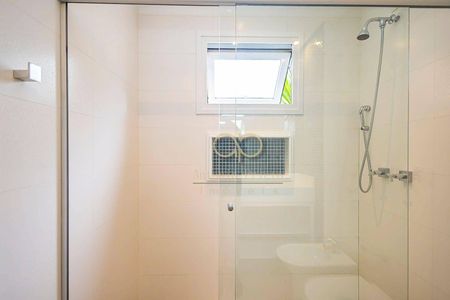 44_photo/94dce15a79.0c4965686179a2be-ATLAS-1c96a46e-e4a2-4ff2-b8c5-1ad69fc30d93.jpg de casa à venda com 3 quartos, 326m² em Vista Alegre, Curitiba