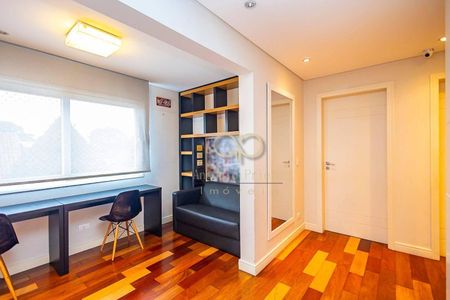 36_photo/94dce15a79.0c4965686179a2be-ATLAS-fd689c09-53b5-4d13-9bf2-229c7e1da9d7.jpg de casa à venda com 3 quartos, 326m² em Vista Alegre, Curitiba