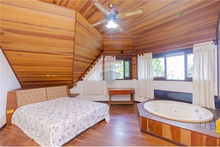 3_photo/94dce15adf.6618d879b31b9a75-ATLAS-39cf4d1f-b3a0-4573-a8c1-da051a4de2e8.jpg de casa à venda com 4 quartos, 188m² em Vista Alegre, Curitiba