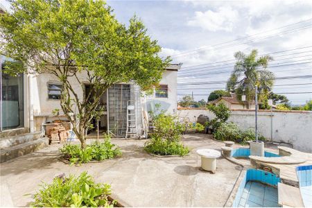 2_photo/94dce15adf.6618d879b31b9a75-ATLAS-6a9cc9ea-8d10-4ba4-b95f-a2f10a2236fd.jpg de casa à venda com 4 quartos, 188m² em Vista Alegre, Curitiba