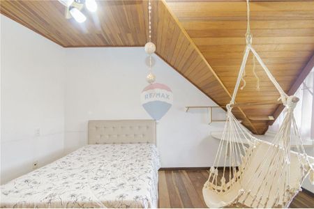 12_photo/94dce15adf.6618d879b31b9a75-ATLAS-89ce5421-e95d-451c-b09e-8b37d98a54eb.jpg de casa à venda com 4 quartos, 188m² em Vista Alegre, Curitiba