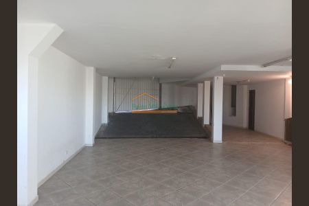 10_photo/94dce15af5.ef54ae0820d9559b-ATLAS-47b30aee-4e10-4265-93f2-0a9793e7d4f6.jpg de casa à venda com 3 quartos, 398m² em Vista Alegre, Curitiba