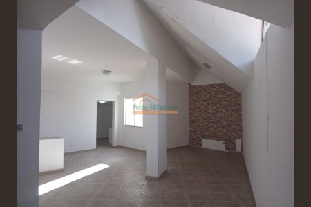 15_photo/94dce15af5.ef54ae0820d9559b-ATLAS-cc3cdbd8-c3b7-4e4a-9ddc-01a64f74ba75.jpg de casa à venda com 3 quartos, 398m² em Vista Alegre, Curitiba