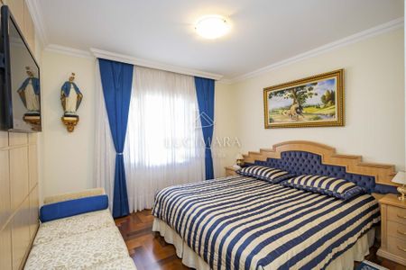 9_photo/94dce15b31.526b8d0f117d2dc5-ATLAS-4bae29e8-4c8c-4f53-9725-ad550aa25cd4.jpg de casa à venda com 3 quartos, 240m² em Vista Alegre, Curitiba