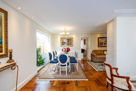 1_photo/94dce15b31.526b8d0f117d2dc5-ATLAS-7f5703b5-b8ee-4393-8e87-589b0752fb4d.jpg de casa à venda com 3 quartos, 240m² em Vista Alegre, Curitiba