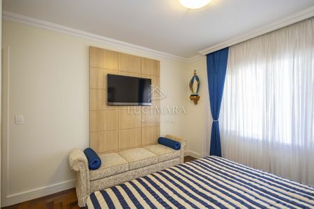 7_photo/94dce15b31.526b8d0f117d2dc5-ATLAS-b5b51255-8e06-47b2-85cb-d0b527d624b9.jpg de casa à venda com 3 quartos, 240m² em Vista Alegre, Curitiba