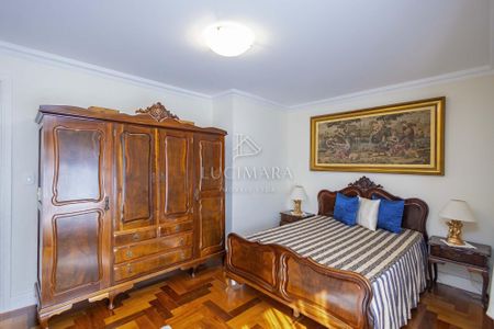 4_photo/94dce15b31.526b8d0f117d2dc5-ATLAS-e4e55a2c-a0a7-4970-ba8d-b5da7a38b8c8.jpg de casa à venda com 3 quartos, 240m² em Vista Alegre, Curitiba