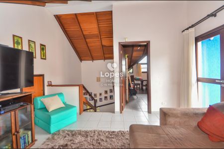 28_photo/94dce15b73.ef7c58586888ab74-ATLAS-41f4e858-8e4d-451e-bcbf-6091e6f4b8e8.jpg de casa à venda com 4 quartos, 271m² em Vista Alegre, Curitiba