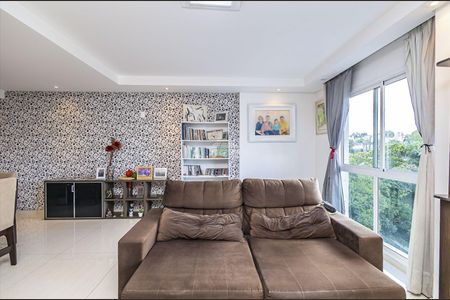 5_photo/94dce15bfb.ecf40e93eb95925b-ATLAS-4ff36e7f-2325-4ed3-a353-e07ce6c8787f.jpg de apartamento à venda com 3 quartos, 75m² em Vista Alegre, Curitiba