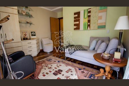 3_photo/94dce15cc3.7e2ea02b9085bf9d-ATLAS-1cc707e2-be56-4848-9aff-df6d465a9afc.jpg de casa à venda com 4 quartos, 460m² em Vista Alegre, Curitiba