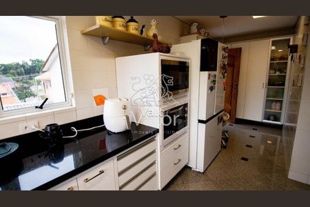 4_photo/94dce15cc3.7e2ea02b9085bf9d-ATLAS-24af52e2-92e9-4469-b33d-346774cc0c08.jpg de casa à venda com 4 quartos, 460m² em Vista Alegre, Curitiba