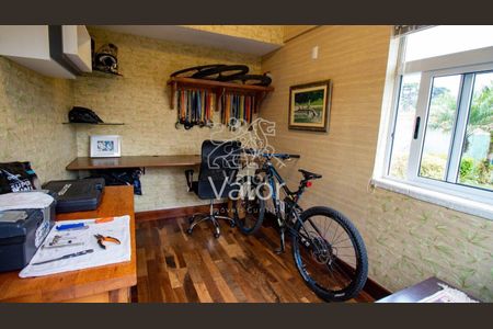 11_photo/94dce15cc3.7e2ea02b9085bf9d-ATLAS-3febef23-ff08-4cae-be97-1c62988a5ab0.jpg de casa à venda com 4 quartos, 460m² em Vista Alegre, Curitiba