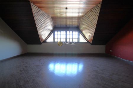 8_photo/94dce15d31.98aa73114e05fd3e-ATLAS-b4381b5d-db76-489d-b9f8-8bdfa38e4ec7.jpg de casa à venda com 4 quartos, 166m² em Vista Alegre, Curitiba