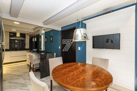 47_photo/94dce15d69.e8818d4a5c5dde9d-ATLAS-12a13ce4-bb08-4ed5-9b04-fee64eb0b973.jpg de casa à venda com 4 quartos, 437m² em Vista Alegre, Curitiba