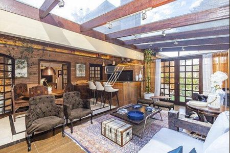 10_photo/94dce15d69.e8818d4a5c5dde9d-ATLAS-17b997fc-e5c8-4b69-b580-90dcf64712b3.jpg de casa à venda com 4 quartos, 437m² em Vista Alegre, Curitiba