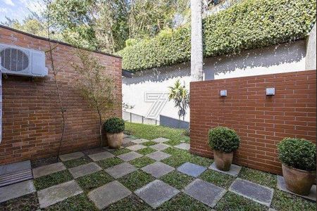 45_photo/94dce15d69.e8818d4a5c5dde9d-ATLAS-e4e99095-b931-423f-9d98-5c6d6a125bb3.jpg de casa à venda com 4 quartos, 437m² em Vista Alegre, Curitiba