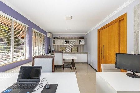 36_photo/94dce15d69.e8818d4a5c5dde9d-ATLAS-e5830d2c-81c6-4169-bda6-c796fd05941e.jpg de casa à venda com 4 quartos, 437m² em Vista Alegre, Curitiba