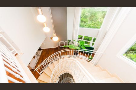 8_photo/94dce15ec7.ba97ac63d5ac1cb4-ATLAS-3a454c2b-6828-4b52-88d9-611b16f308c8.jpg de casa para alugar com 4 quartos, 395m² em Mercês, Curitiba