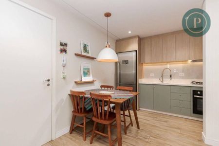 6_photo/94dce16251.eb40b7ffc3c3e72c-ATLAS-2c7c0387-a81d-4dd1-8d63-b4b2ba10fb25.jpg de apartamento à venda com 2 quartos, 74m² em Cascatinha, Curitiba