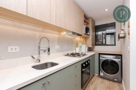 8_photo/94dce16251.eb40b7ffc3c3e72c-ATLAS-88be7f46-7bae-46d5-ad5f-0daf085eb445.jpg de apartamento à venda com 2 quartos, 74m² em Cascatinha, Curitiba