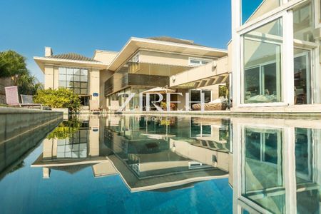 3_photo/94dce162b5.588d4a7fb74764b6-ATLAS-4f55ac68-d60e-4427-ad9b-73552091b3cd.jpg de casa à venda com 5 quartos, 1524m² em Santo Inácio, Curitiba