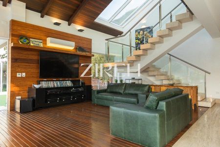 20_photo/94dce162b5.588d4a7fb74764b6-ATLAS-b6fb8f55-4016-41e9-ac52-3b17cfec7794.jpg de casa à venda com 5 quartos, 1524m² em Santo Inácio, Curitiba