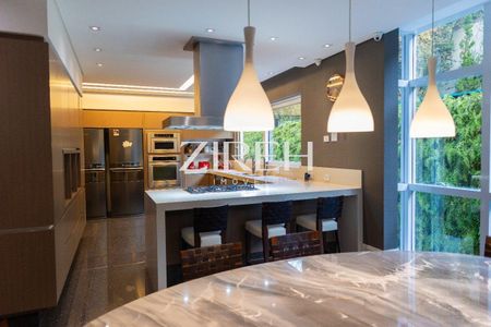 24_photo/94dce162b5.588d4a7fb74764b6-ATLAS-e2d5f19e-ee96-4419-884a-203adb9bce2f.jpg de casa à venda com 5 quartos, 1524m² em Santo Inácio, Curitiba