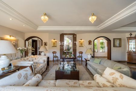 5_photo/94dce162cb.2589b1fd00b31c34-ATLAS-4fa4089d-82ed-4e96-b7e4-ef2e092410f5.jpg de casa à venda com 4 quartos, 798m² em Santo Inácio, Curitiba