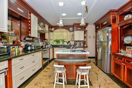 32_photo/94dce1632b.ceff8192393c33de-ATLAS-04be3da2-ebe6-44d5-af3f-9ab579bbb710.jpg de casa à venda com 4 quartos, 2739m² em Santo Inácio, Curitiba