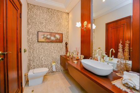 10_photo/94dce1632b.ceff8192393c33de-ATLAS-0cc6b6a5-8601-43f5-b47f-ad5579663ff7.jpg de casa à venda com 4 quartos, 2739m² em Santo Inácio, Curitiba