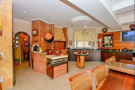 30_photo/94dce1632b.ceff8192393c33de-ATLAS-509ed4f3-3937-4fb9-a80f-6ffb87886cc1.jpg de casa à venda com 4 quartos, 2739m² em Santo Inácio, Curitiba