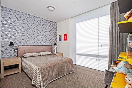 13_photo/94dce1632b.ceff8192393c33de-ATLAS-94c1cd9a-924a-48c3-abec-b3ab0da4e9c1.jpg de casa à venda com 3 quartos, 452m² em Santo Inácio, Curitiba