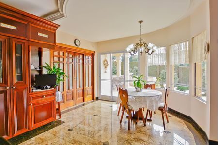 34_photo/94dce1632b.ceff8192393c33de-ATLAS-985eaa3f-9de0-4fe6-96bd-52f8fd5d39a5.jpg de casa à venda com 4 quartos, 2739m² em Santo Inácio, Curitiba