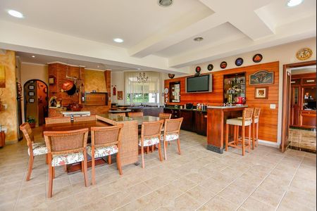 21_photo/94dce1632b.ceff8192393c33de-ATLAS-c4cdeb01-a1ff-4eed-bff6-67cf97e24efd.jpg de casa à venda com 4 quartos, 2739m² em Santo Inácio, Curitiba