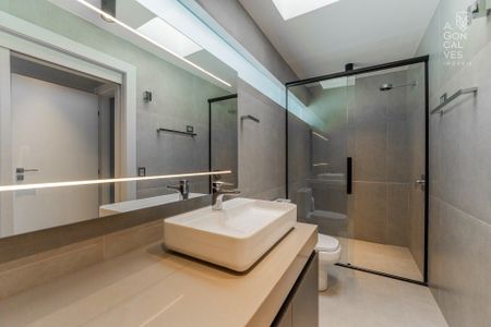 11_photo/94dce167f3.74dbc9aa7d3e0758-ATLAS-bbe5514e-cd9a-4b8c-9de8-58b2d245bae0.jpg de casa à venda com 3 quartos, 375m² em Cascatinha, Curitiba