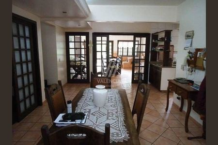 5_photo/94dce16d97.ef9097c2fd5b064b-ATLAS-25c70d3e-b70f-45bc-85f4-73cfd3ccad76.jpg de casa à venda com 5 quartos, 304m² em Cascatinha, Curitiba