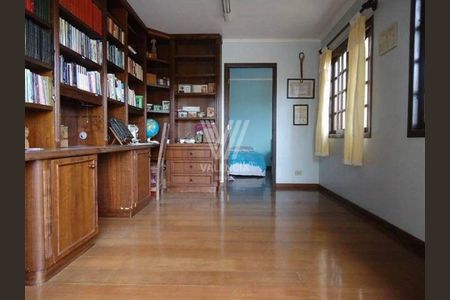 4_photo/94dce16d97.ef9097c2fd5b064b-ATLAS-c8d2f03a-ba66-435a-8df1-f2b22b2fc84c.jpg de casa à venda com 5 quartos, 304m² em Cascatinha, Curitiba