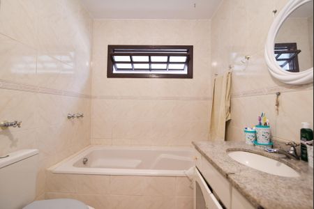 4_photo/94dce17087.3ee15f017ff1b7a8-ATLAS-b7b6b866-cb0d-4fc5-93b2-a8504c2aa743.jpg de casa à venda com 3 quartos, 150m² em Cascatinha, Curitiba