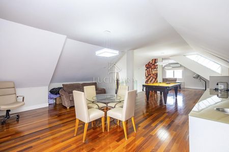 34_photo/94dce170f1.598c66e7e5047e83-ATLAS-23bb4197-c1d0-4dbe-80b9-9e607dffe0d5.jpg de casa à venda com 3 quartos, 450m² em Santa Felicidade, Curitiba